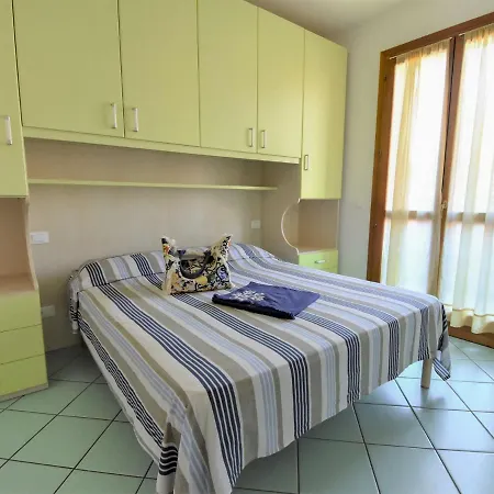 Solmare-40 By Interhome * Rosapineta